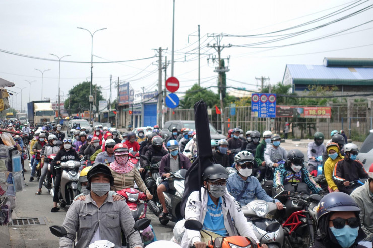 Cửa ngõ phía Tây TPHCM rất &#34;lạ&#34; trong ngày cuối đợt nghỉ Tết - 3