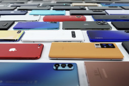 Người tiêu dùng chuộng điện thoại Apple và Samsung trong năm 2022