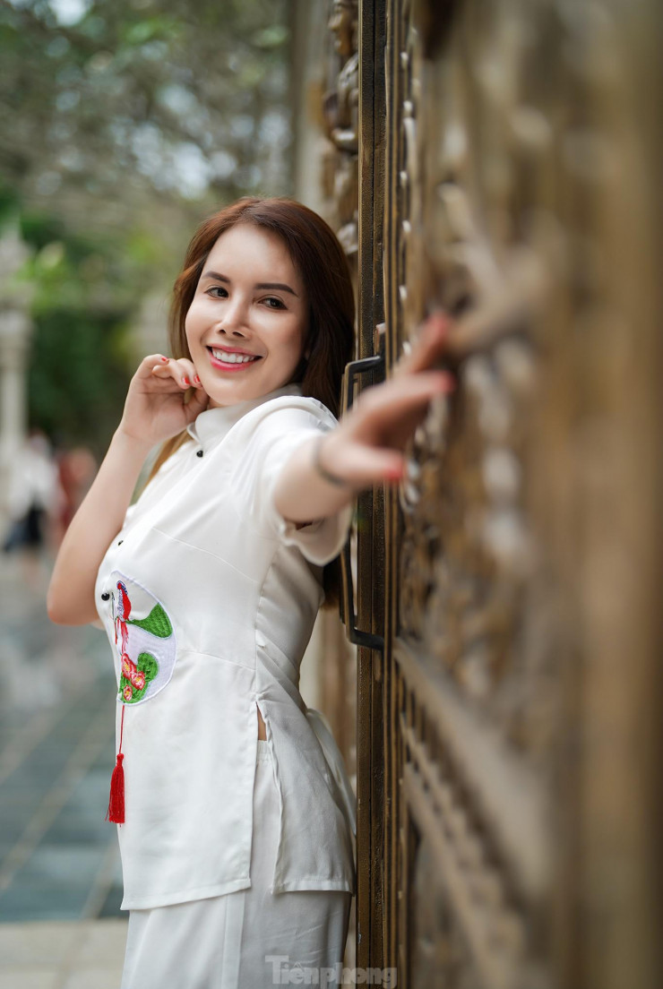 Khách thập phương du xuân tại ngôi chùa 'không nhang khói' tuyệt đẹp ở TPHCM - 15