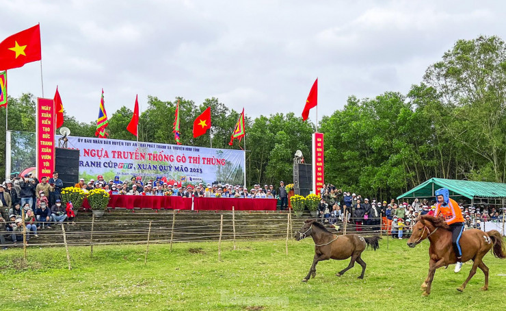 Lễ hội đua ngựa có một không hai ở Phú Yên - 6