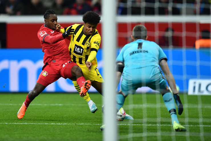 Video bóng đá Leverkusen - Dortmund : Sao trẻ tỏa sáng, phản lưới ngỡ ngàng (Bundesliga) - 1