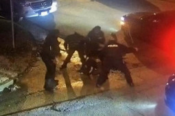 Vụ 5 cảnh sát đánh chết người rúng động ở Mỹ: Giải tán toàn bộ đơn vị liên quan