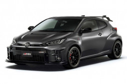 Lần đầu tiên Toyota Yaris GRMN phiên bản đặc biệt được bán đấu giá
