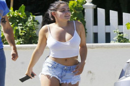 Nàng béo xinh đẹp Ariel Winter tiết lộ lý do vì sao ”12 tuổi mặc như 24”