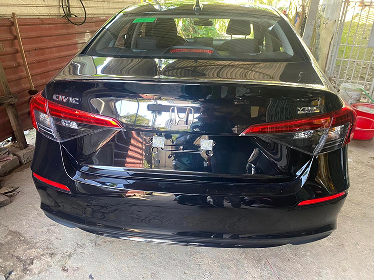 Honda Civic &#34;siêu lướt&#34; 19km, chưa ra biển số, bán lỗ 80 triệu đồng - 2