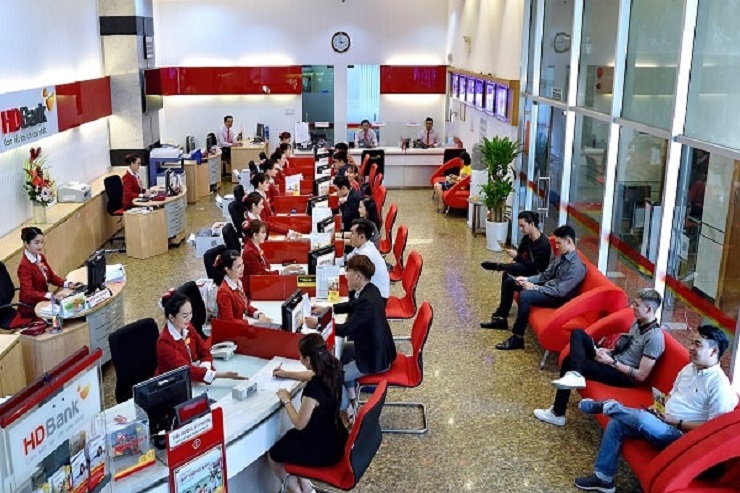 Một cổ phiếu ngân hàng tăng 9 phiên liên tiếp - 1