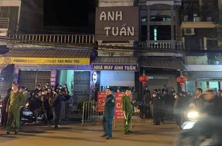 Tin tức 24h qua: Nguyên nhân ban đầu vụ hai vợ chồng tử vong trong buồng ngủ, trên người có nhiều vết đâm - 1