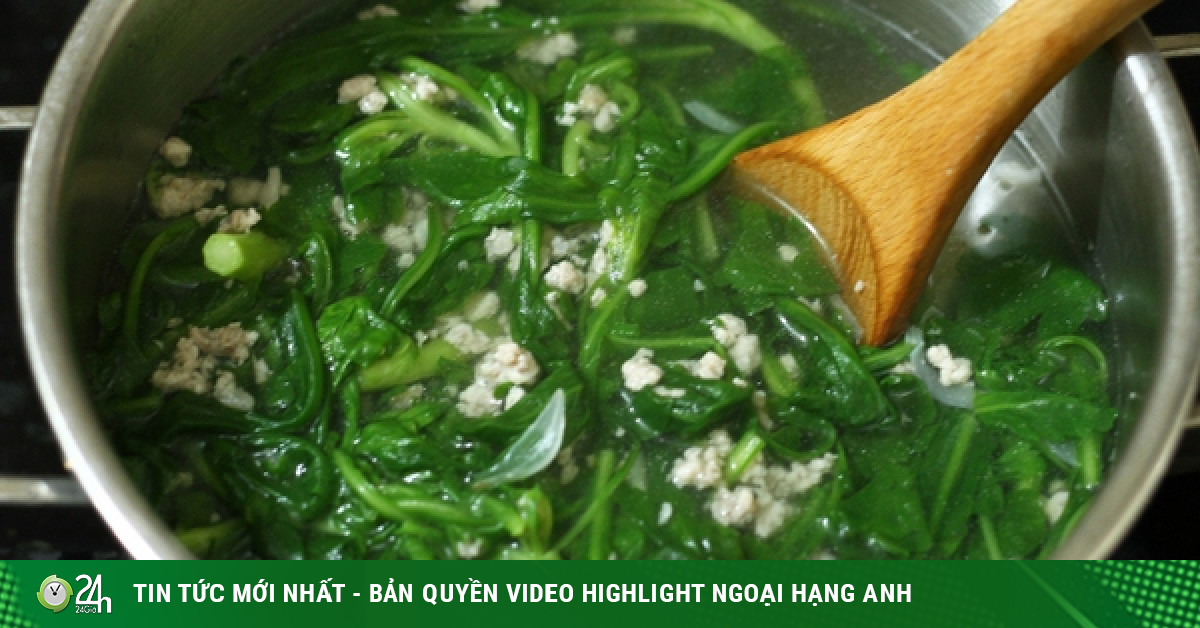 Rau cải cúc đang ngon, bổ rẻ, nhưng người có dấu hiệu này được khuyến ...