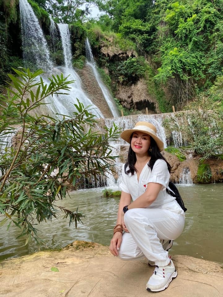 Nhan sắc thật qua camera thường của nữ diễn viên &#34;Lá ngọc cành vàng&#34; - 7