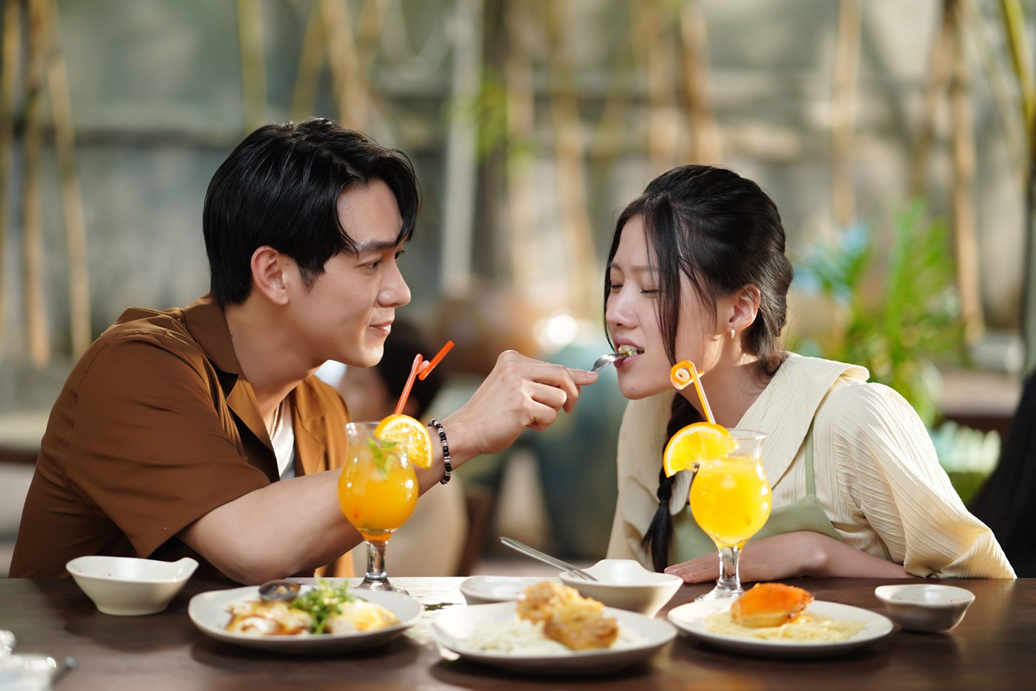Song Luân khoe body sáu múi, hé lộ áp lực trên trường quay &#34;Nhà bà Nữ&#34; - 6