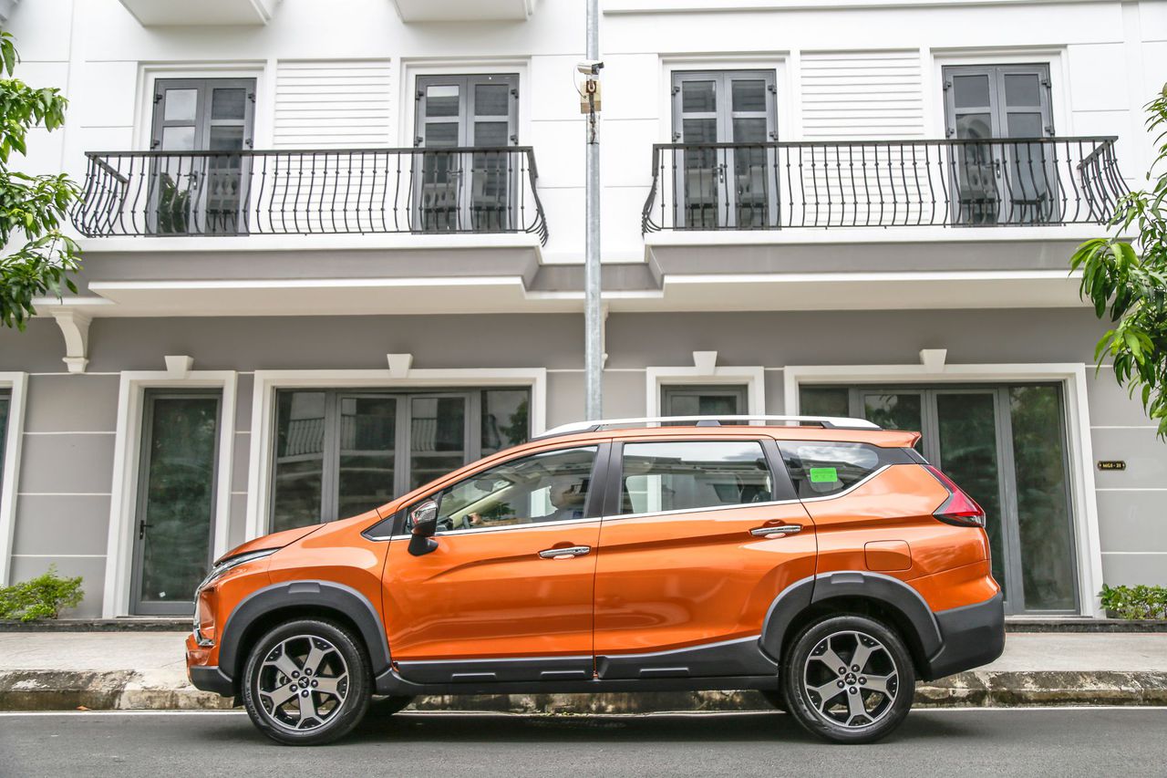 Mitsubishi Xpander Cross: MPV "lai" có thiết kế đẹp, rộng, giá hợp lý - 1