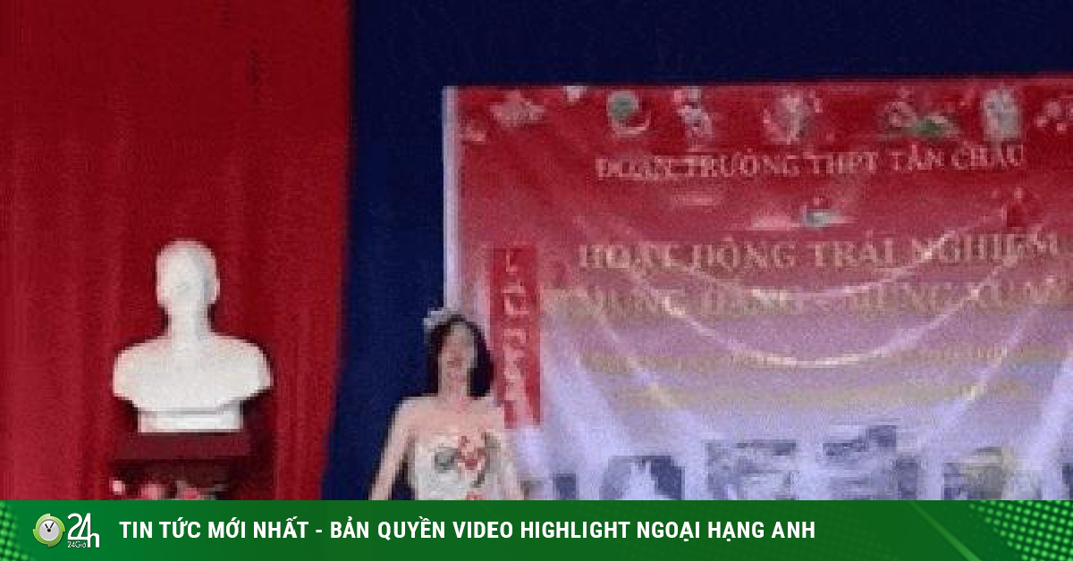 Clip trình diễn trang phục tái chế của các nữ sinh THPT gây sốt mạng