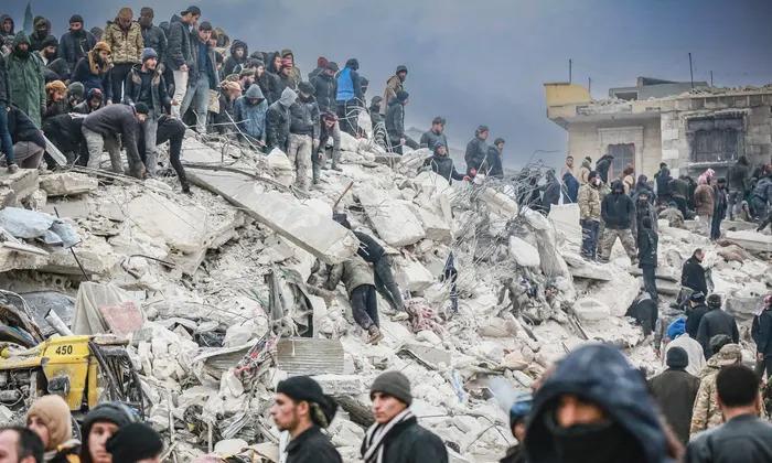 Chưa kịp khắc phục hậu quả, Thổ Nhĩ Kỳ hứng trận động đất thứ ba - 1