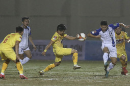 Kết quả bóng đá Thanh Hóa - SLNA: Đôi công hấp dẫn, hụt bàn thắng đáng tiếc (V-League) (H1)