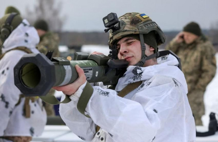 Trung Quốc quan ngại về việc viện trợ vũ khí hạng nặng cho Ukraine - 1