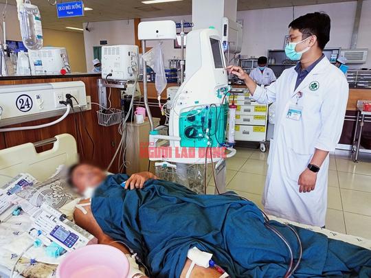 Vụ 88 người ăn chè bị ngộ độc: 1 người đã tử vong, 3 người đang điều trị - 1