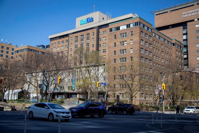 Các khoa nhi ở Canada đồng loạt quá tải, thiếu thuốc - 1