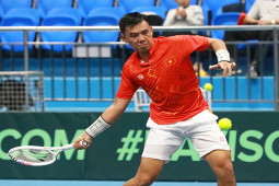 Lý Hoàng Nam thắng kịch tính, quần vợt Việt Nam vẫn mất suất thăng hạng