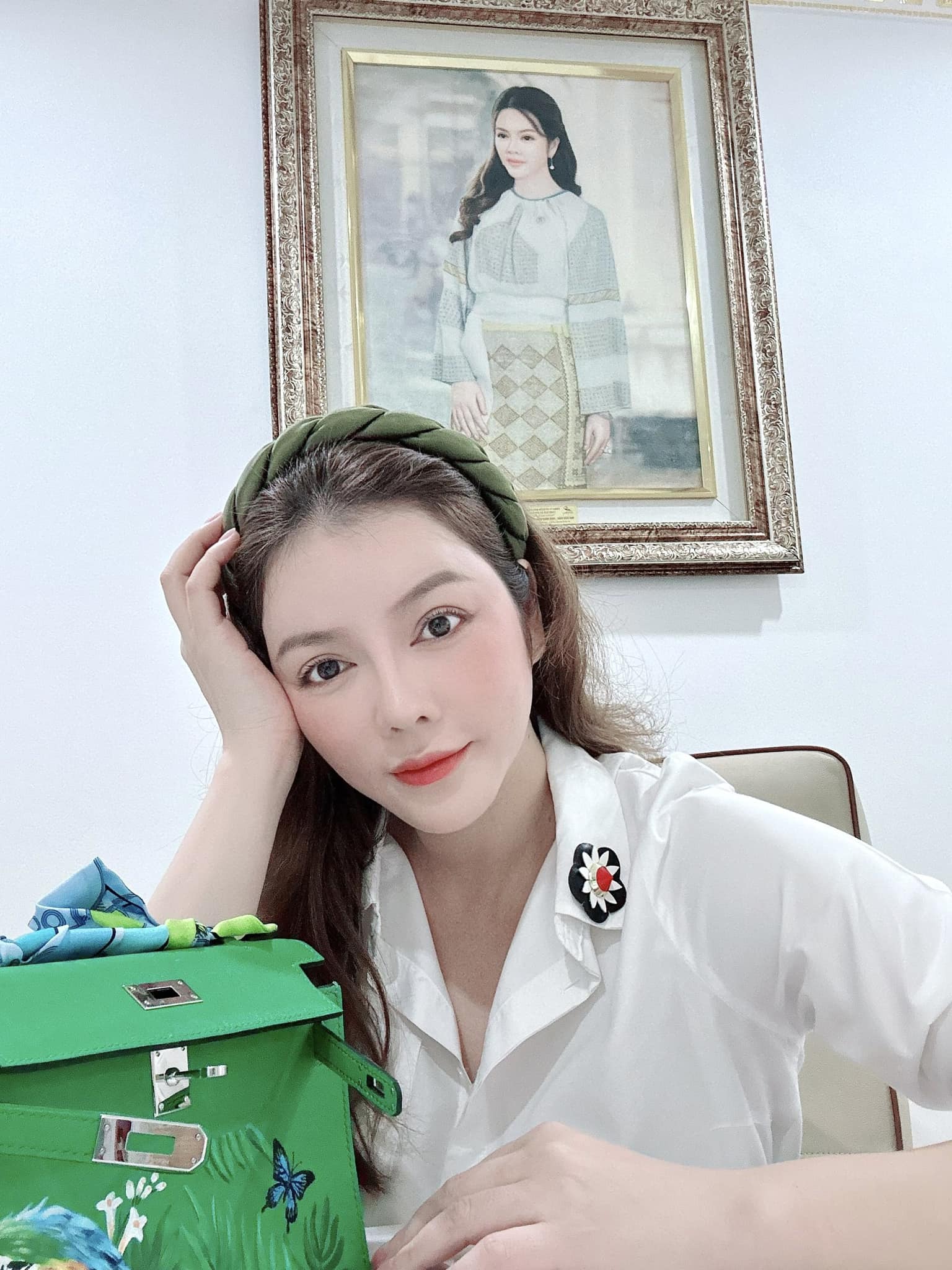 Phản ứng bất ngờ của Lý Nhã Kỳ khi bị chê bai nhan sắc - 2