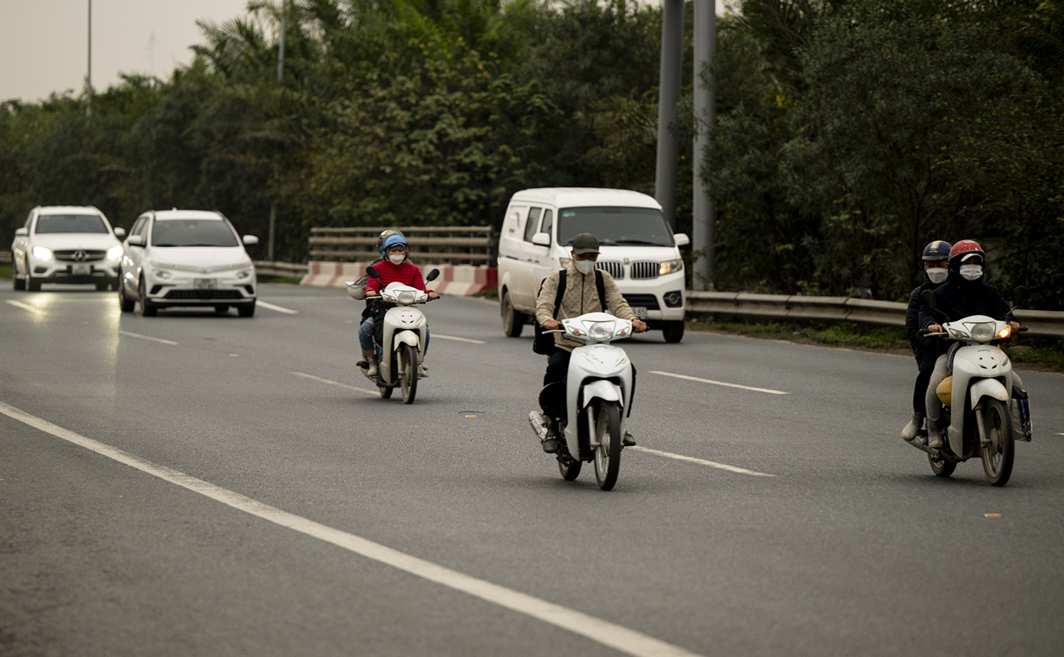 Nhiều người gặp nạn tử vong trên tuyến đường “cấm”, hàng loạt xe máy vẫn phi vào - 7