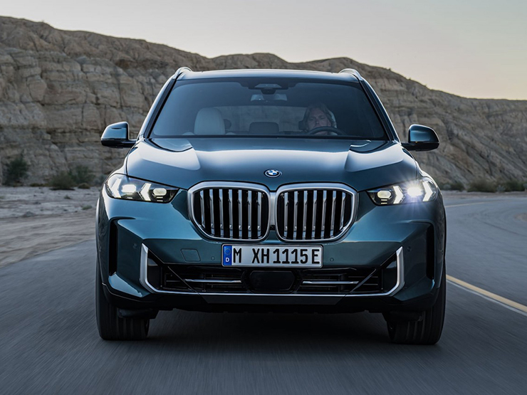  Las versiones mejoradas de BMW X5 y X6 se lanzaron a nivel mundial, agregando la opción PHEV