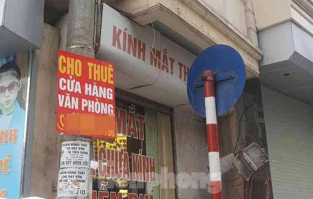 Nhà đất rao bán khắp nơi, vợ chồng lục đục vì "ôm đất" - 8