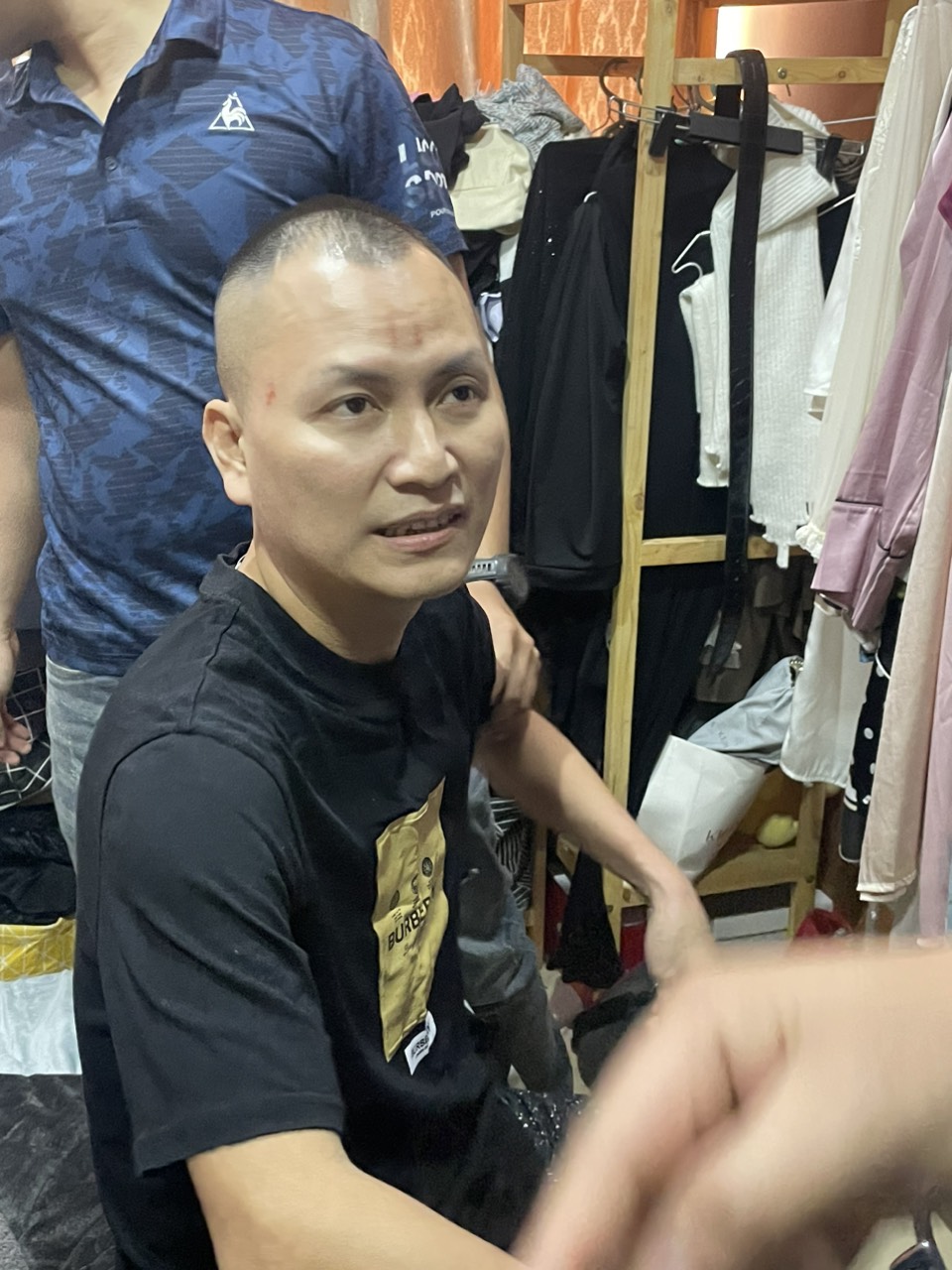 Thao “Điên”, kẻ trốn nã từng nổ súng giải quyết ân oán giang hồ là ai? - 1