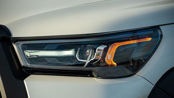 Toyota Hilux trở lại thị trường Việt Nam, đáp ứng tiêu chuẩn khí thải Euro 5 - 3