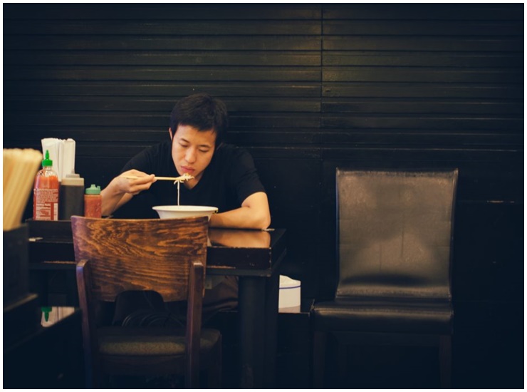 Phái mạnh Hàn Quốc thích đi ăn một mình, lý do vì đâu? - 1