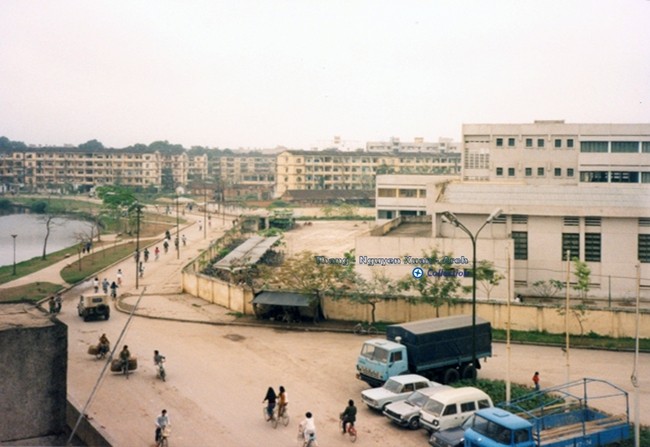 Cuộc sống người dân trong những tòa nhà chung cư ''chống nạng'' giữa Hà Nội - 3