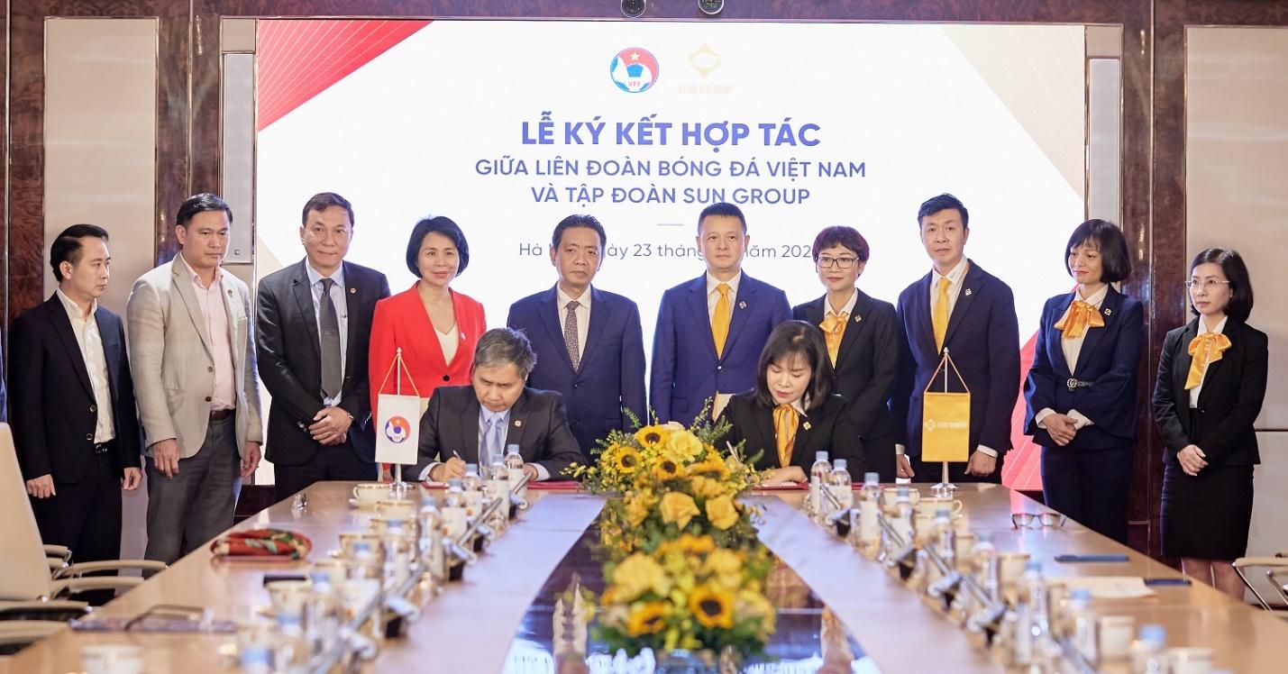 Tập đoàn Sun Group hợp tác với VFF cùng phát triển bóng đá Việt Nam - 1