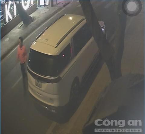 Ô tô hất văng 5 người rồi bỏ chạy, sau đó quay lại hiện trường - 3