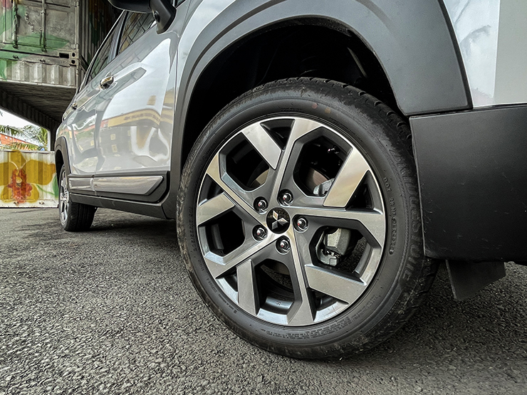 Mitsubishi Xpander Cross bản nâng cấp ra mắt, giá 698 triệu đồng - 6