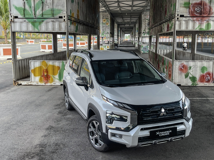 Mitsubishi Xpander Cross bản nâng cấp ra mắt, giá 698 triệu đồng - 4