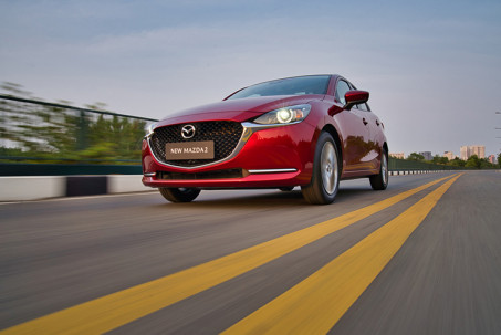 Giá xe Mazda2 niêm yết và lăn bánh tháng 3/2023