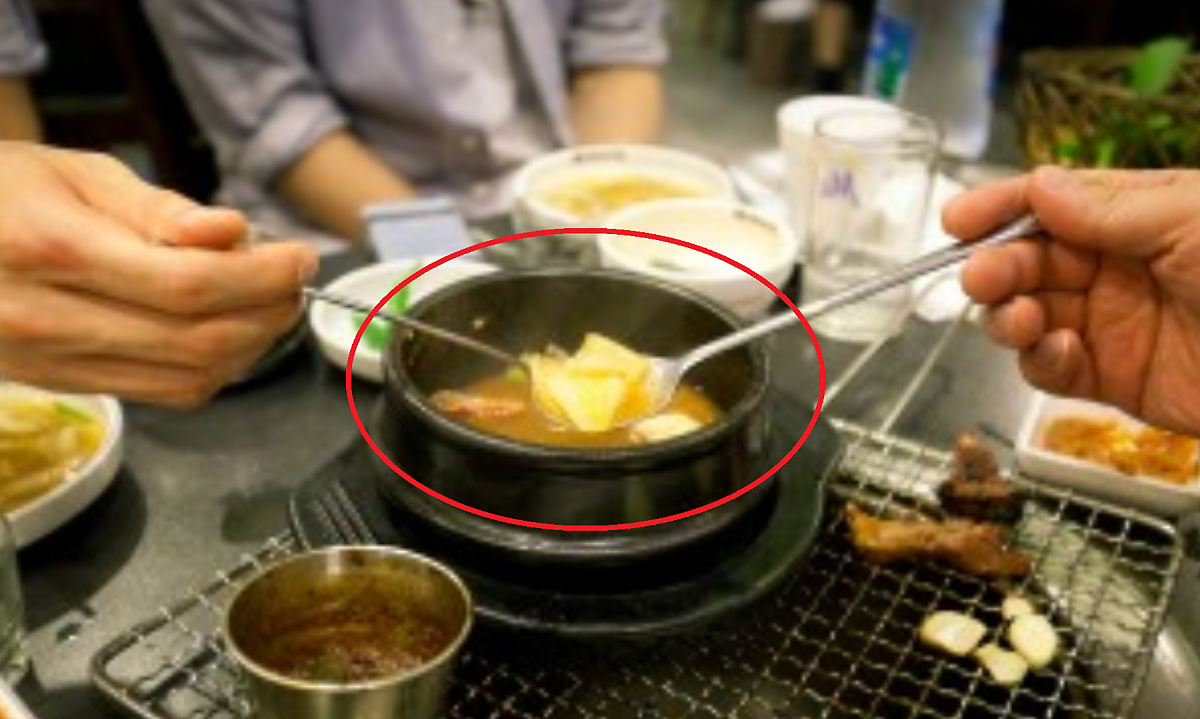 Những quy tắc ăn uống ở Hàn Quốc, có điều trái ngược hoàn toàn trái ngược với người Việt - 5