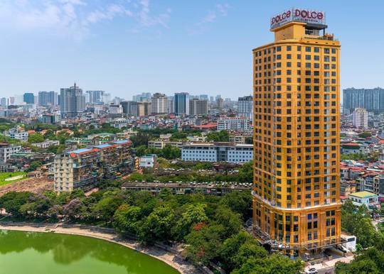Đại gia tuần qua: Khách sạn dát vàng tại Hà Nội của đại gia Đường bia bất ngờ được rao bán - 1