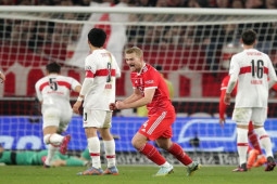 Video bóng đá Stuttgart - Bayern Munich: Tuyệt phẩm sút xa, dằn mặt PSG (Bundesliga)