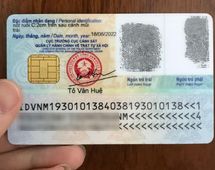 Đổi mẫu thẻ CCCD mới, người dân có phải đi đổi lại? - 1