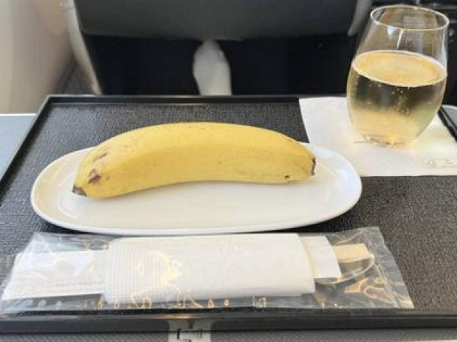 Hành khách hạng thương gia “đứng hình” vì bữa ăn trên máy bay Nhật Bản