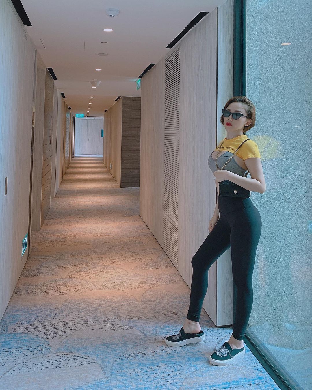 “Mẹ bầu” Minh Hằng gợi cảm diện “áo không hiểu mặc để làm gì” tập gym - 6