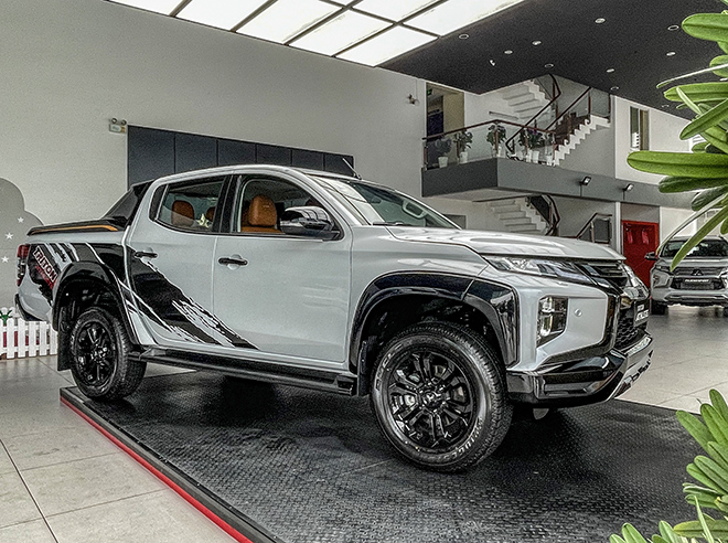 Giá xe Mitsubishi Triton lăn bánh tháng 3/2023, ưu đãi 50% phí trước bạ - 7