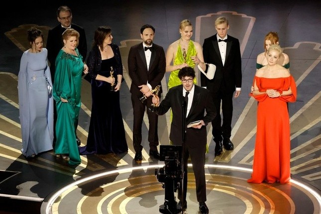 Trực tiếp lễ trao giải Oscar 2023: 'Avatar 2' ẵm giải đầu tiên - 7