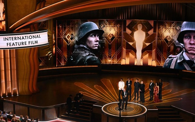 Trực tiếp lễ trao giải Oscar 2023: 'Avatar 2' ẵm giải đầu tiên - 3