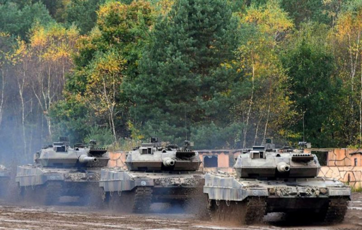 Lính Ukraine huấn luyện xong, siêu tăng Leopard 2 sắp ra chiến trường - 1