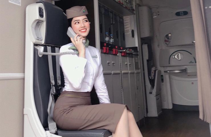 Bùi Lan Phương sinh năm 1997, hiện tại đang là nữ TVHK của hàng Bamboo Airways.
