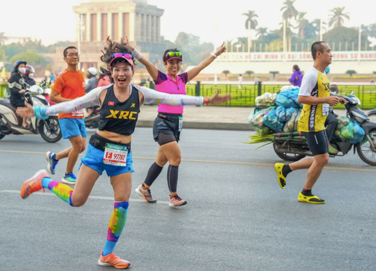 Giải Marathon quốc tế Hà Nội 2023: Chưa đầy 24 giờ có gần 3.000 VĐV đăng ký - 1