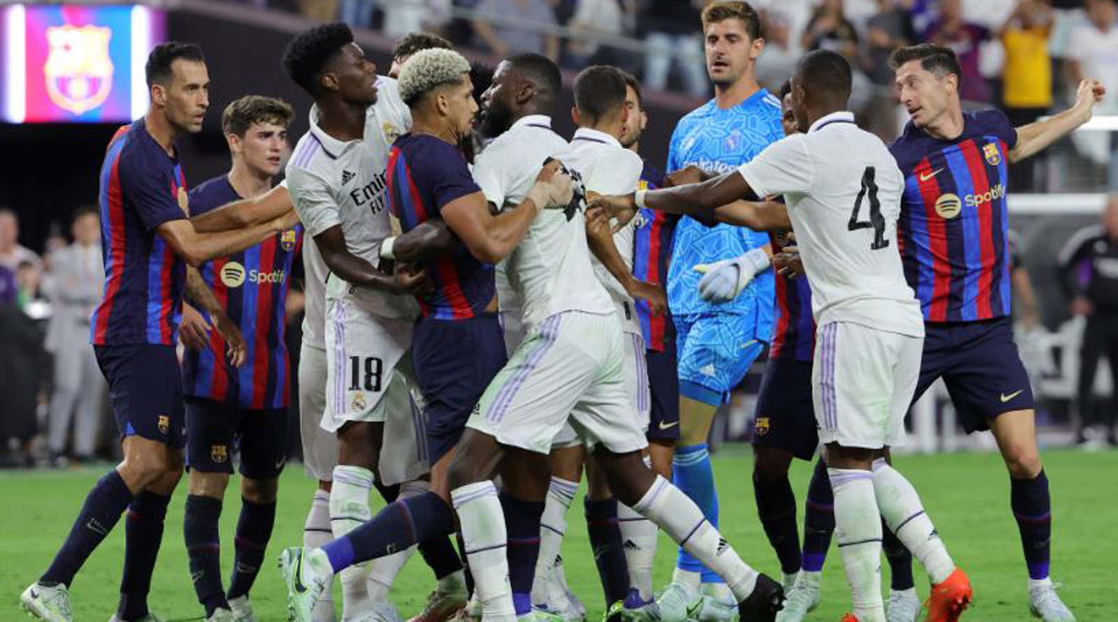 Barcelona sắm vai phản diện trước “Siêu kinh điển”, có vô địch nổi không? - 3