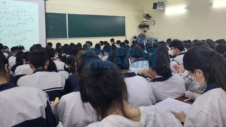 Những bất cập của việc quản lý “lò luyện thi” và khoảng trống pháp luật bao giờ được lấp đầy? - 1