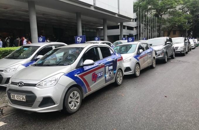 Các hãng taxi tung chính sách hẫp dẫn chiêu mộ tài xế góp xe, cạnh tranh với taxi điện của Vingroup - 1